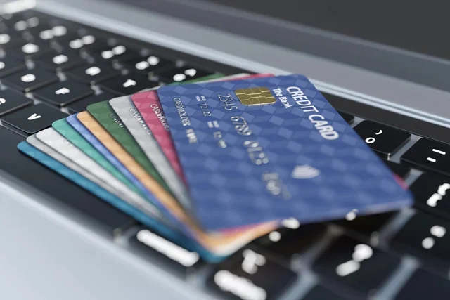 Why Credit Card APRs Are So High in 2025 — What Cardholders Should Know